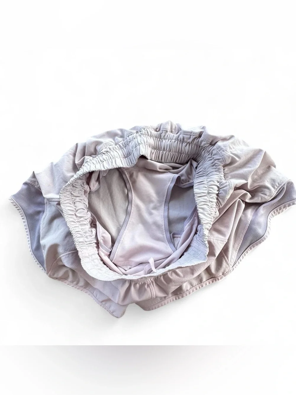 Lululemon Hotty Hot Low-Rise Lined Short 2.5